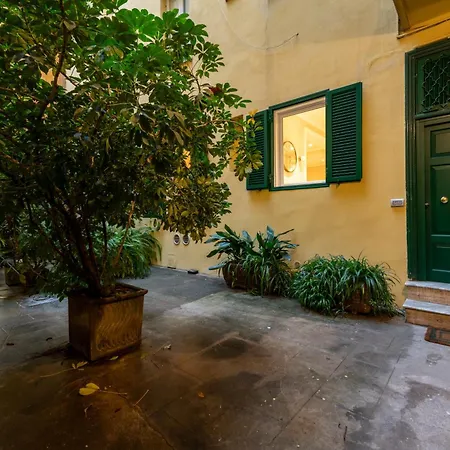 Allegra Elegante Centro Storico Roma